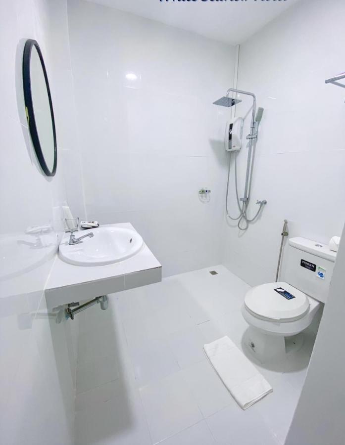 White Seaview Residence Klong Muang Beach Esterno foto