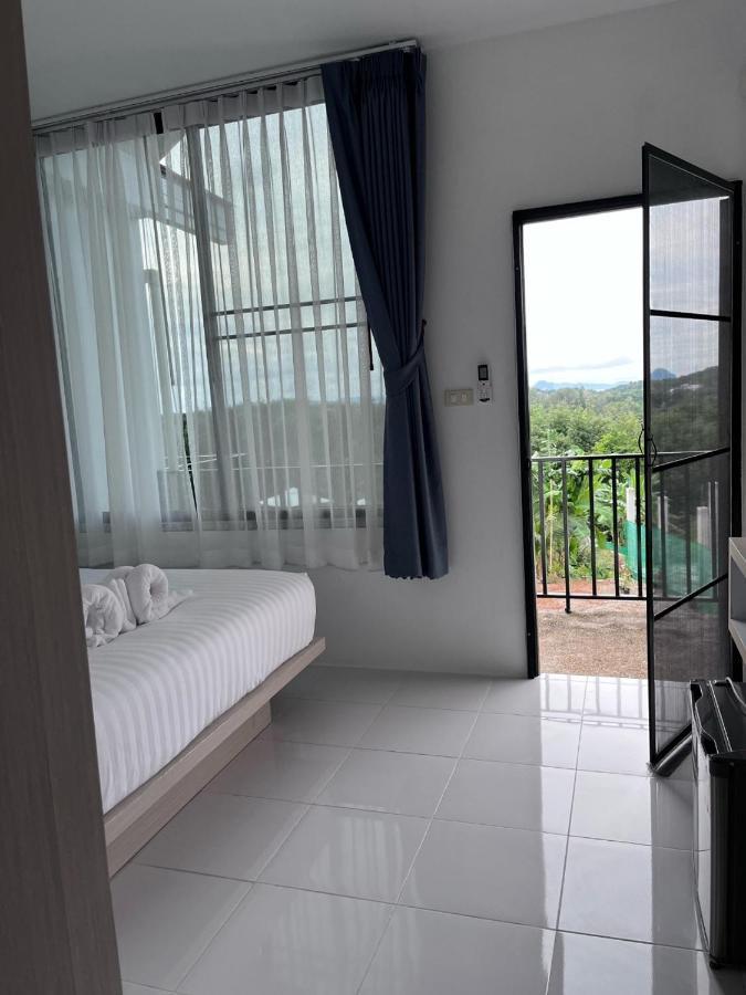 White Seaview Residence Klong Muang Beach Esterno foto